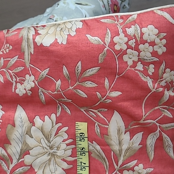 EUC Lauren Ralph Lauren Villa Camelia Floral Fretwork Comforter/Euro Shams Set - Picture 8 of 11